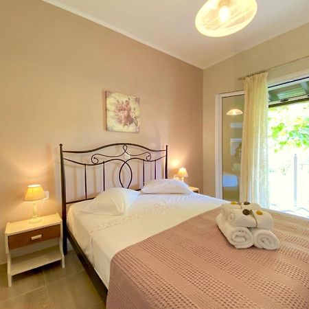 אצ'ארבי Asteraki Beach House By Dadovillas מראה חיצוני תמונה