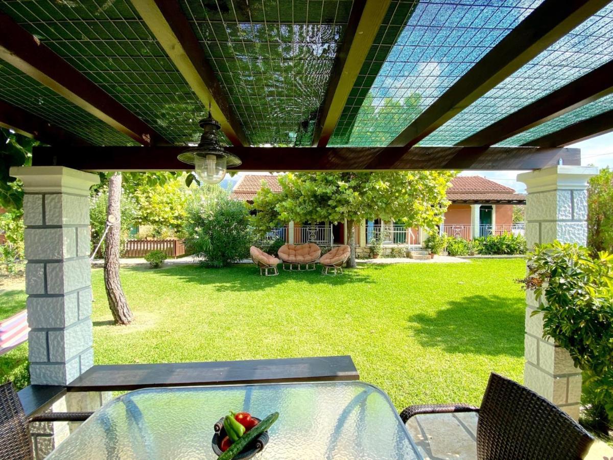 אצ'ארבי Asteraki Beach House By Dadovillas מראה חיצוני תמונה
