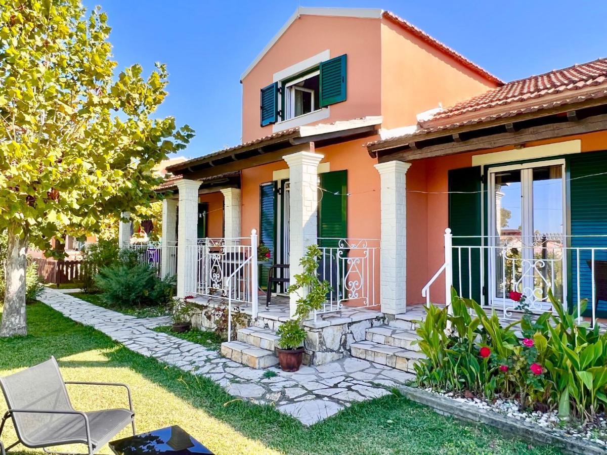 אצ'ארבי Asteraki Beach House By Dadovillas מראה חיצוני תמונה