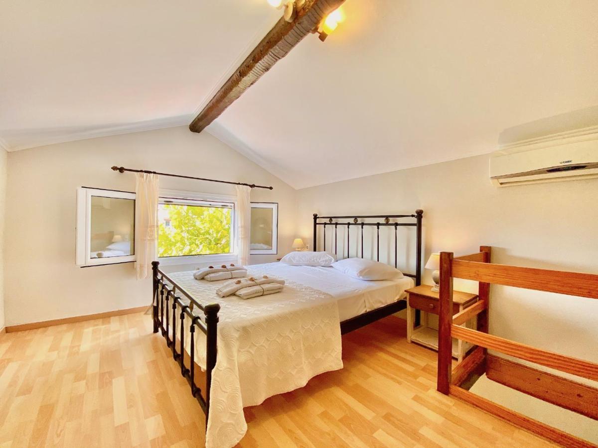 אצ'ארבי Asteraki Beach House By Dadovillas מראה חיצוני תמונה